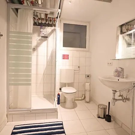 Gemutlicher Kellerstudio In Bester Lage Und Nahe Zum Apartment Innsbruck
